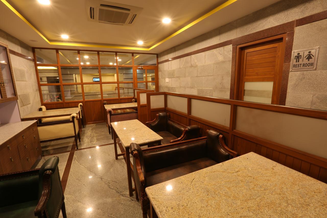 Mayapuri Amira Kumbakonam Exterior photo