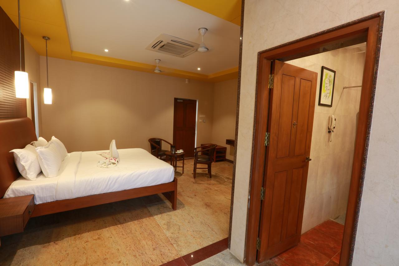 Mayapuri Amira Kumbakonam Exterior photo