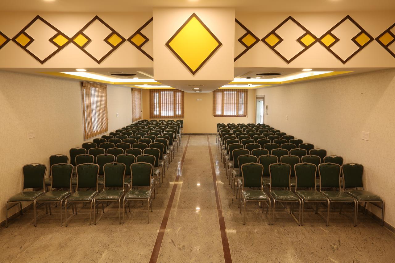Mayapuri Amira Kumbakonam Exterior photo