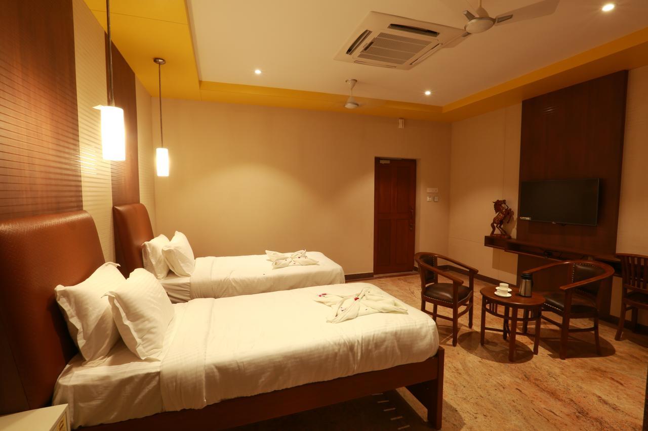 Mayapuri Amira Kumbakonam Exterior photo