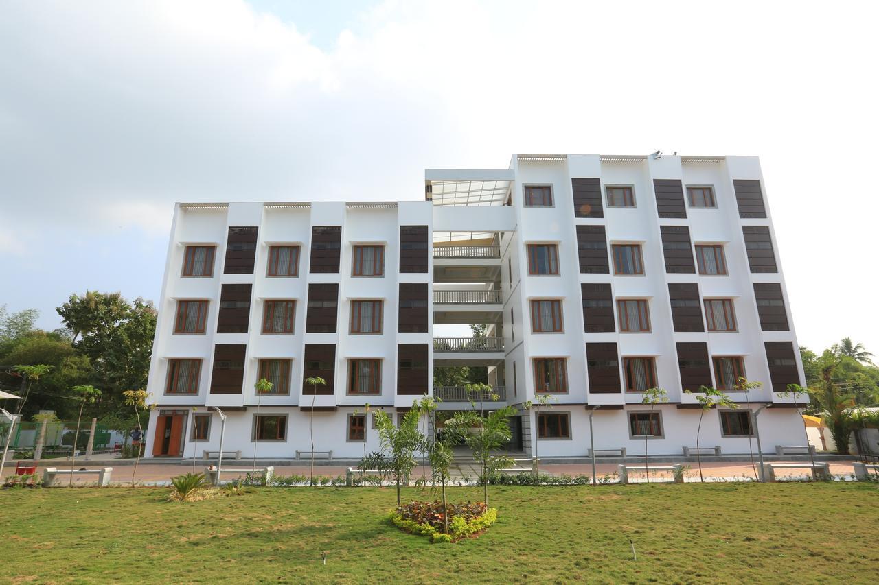 Mayapuri Amira Kumbakonam Exterior photo